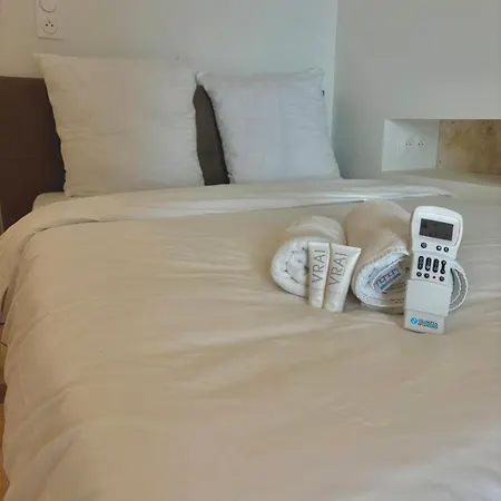 Brulee - Brand New - 2 Duplex Wifi, Ac, 昂蒂布